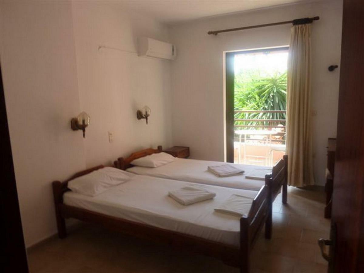 Stathis Apartments Dassia  Exterior foto